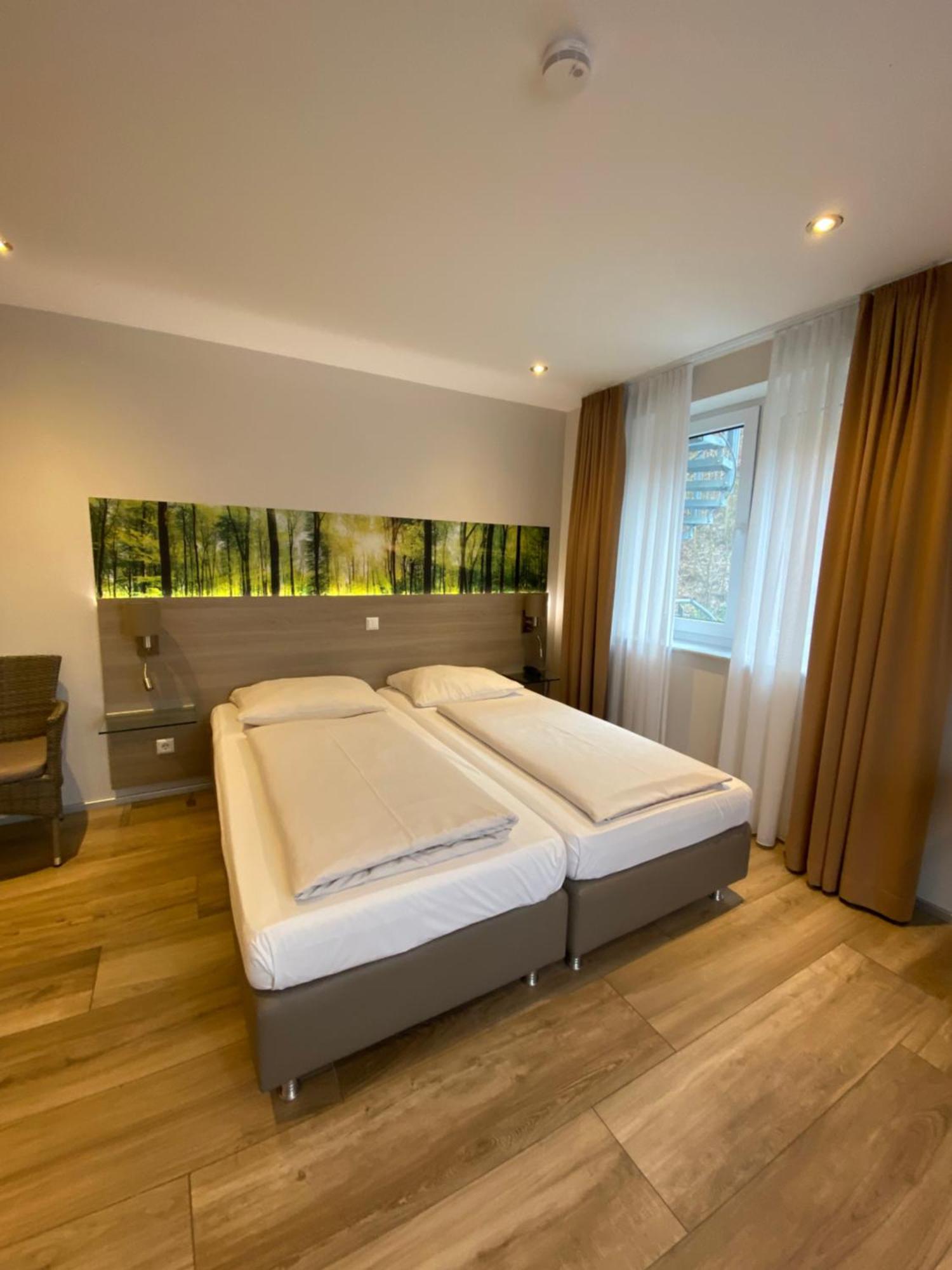 Hotel Scheid Schriesheim Bagian luar foto