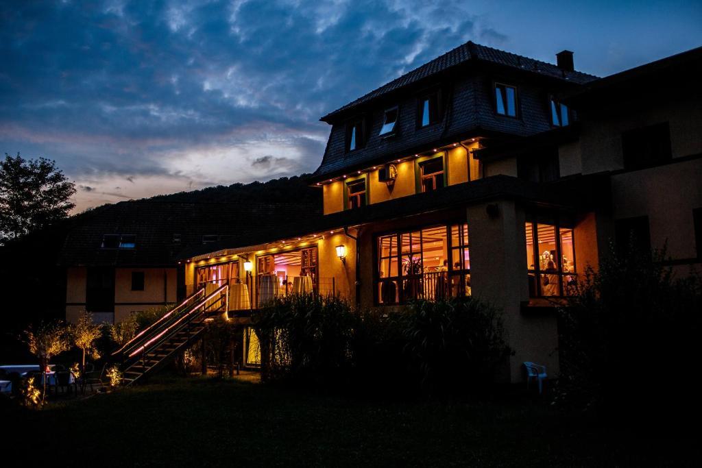 Hotel Scheid Schriesheim Bagian luar foto
