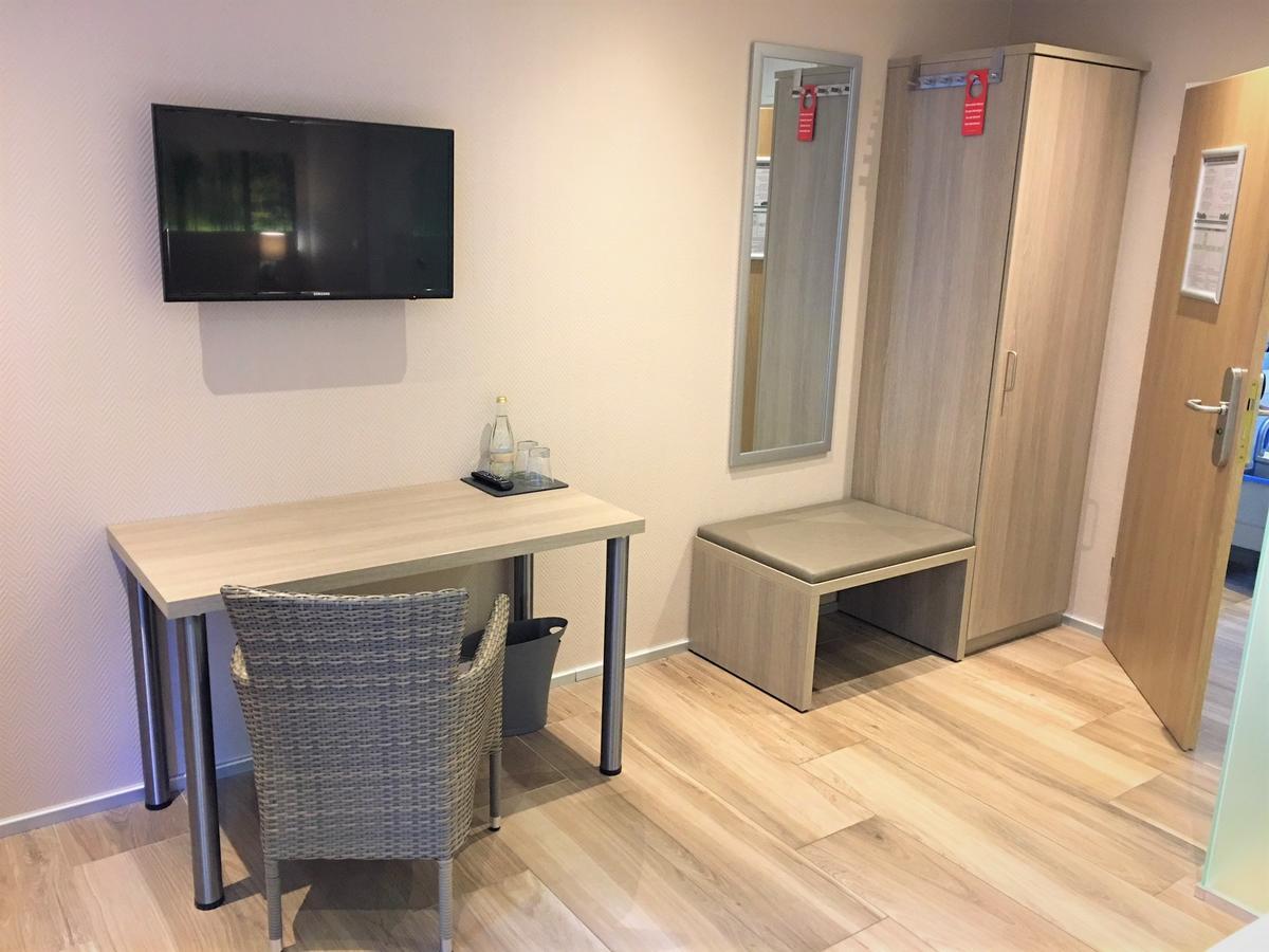 Hotel Scheid Schriesheim Bagian luar foto